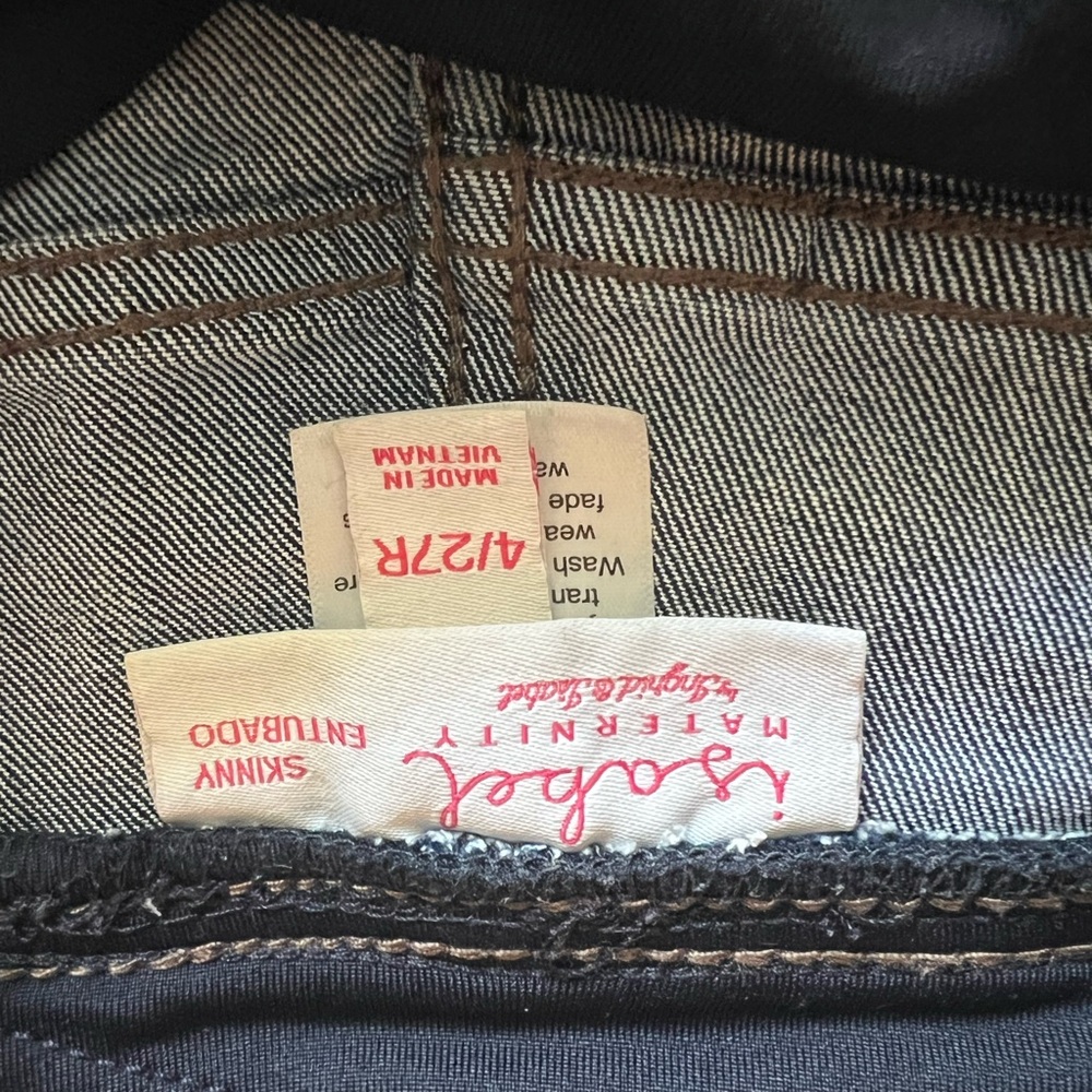 Pregnancy clothes, 3 pairs of jeans, 2 pairs of shorts